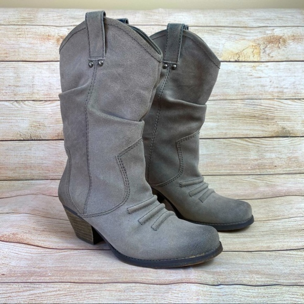 BCBG Holland gray slouchy suede leather cowboy boots. Size 6.5